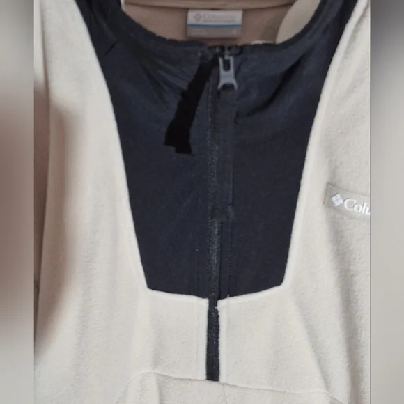 Columbia Womens Beige and Black Fleece 1/2 Zip Pullover - Picture 10 of 12